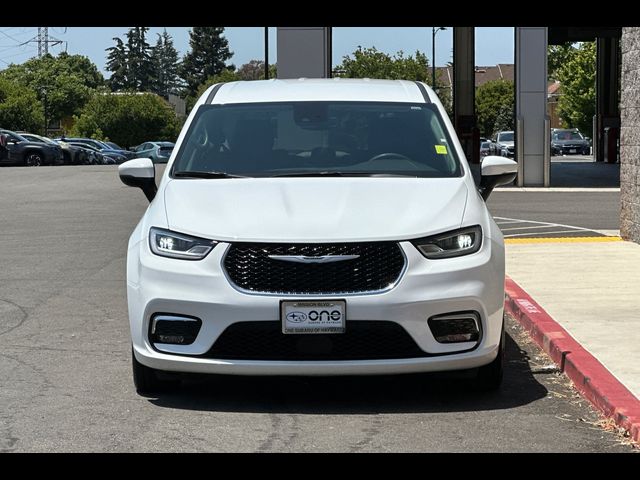 2023 Chrysler Pacifica Touring-L