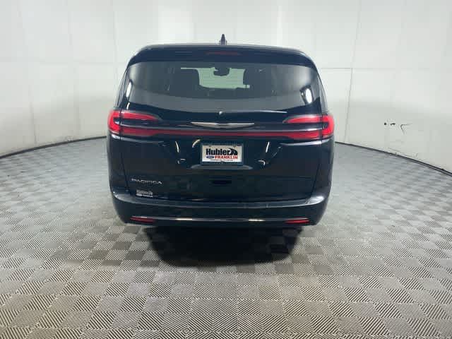 2023 Chrysler Pacifica Touring-L