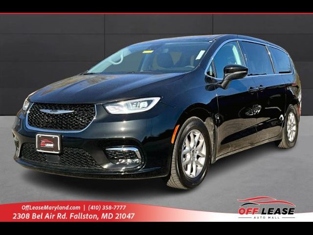 2023 Chrysler Pacifica Touring-L