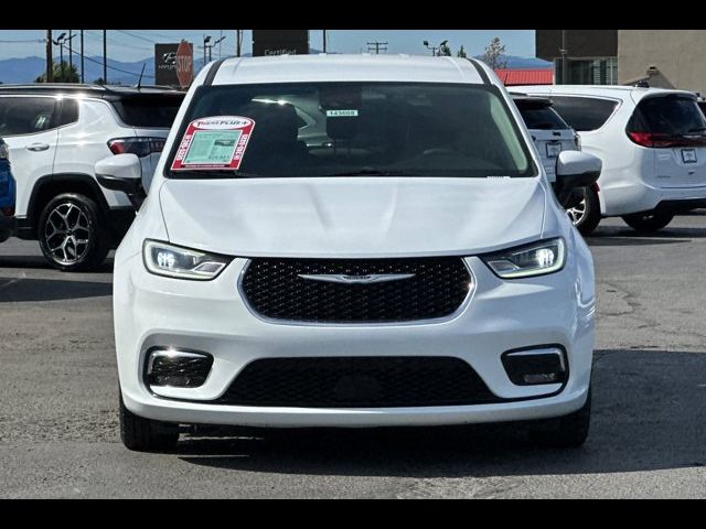 2023 Chrysler Pacifica Touring-L