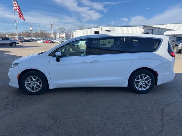 2023 Chrysler Pacifica Touring-L