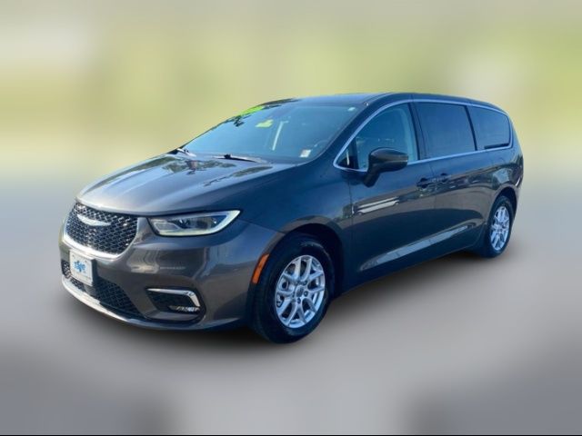 2023 Chrysler Pacifica Touring-L