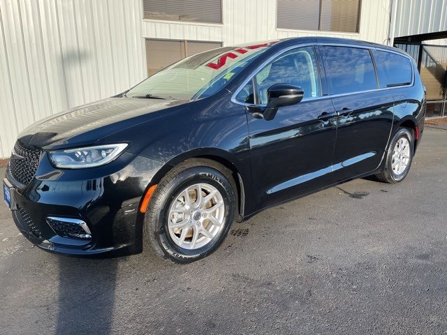 2023 Chrysler Pacifica Touring-L