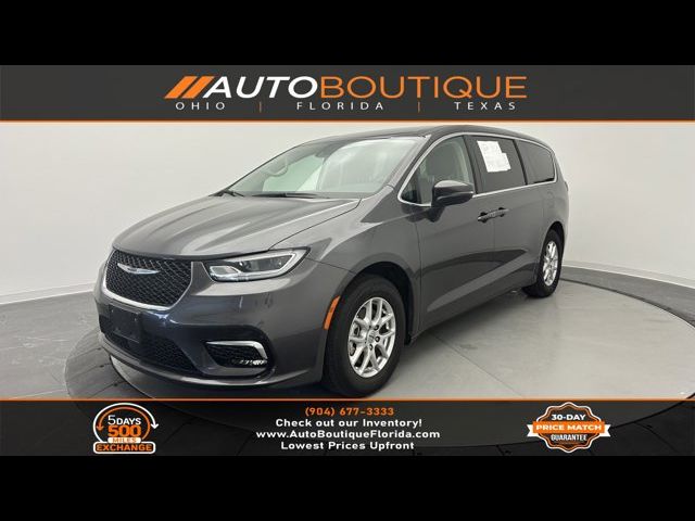 2023 Chrysler Pacifica Touring-L