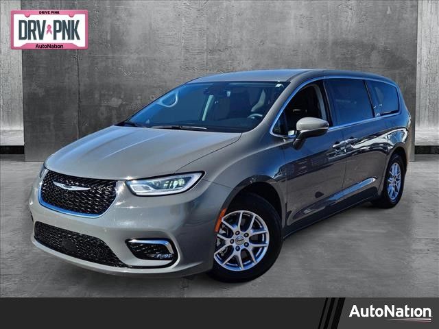 2023 Chrysler Pacifica Touring-L