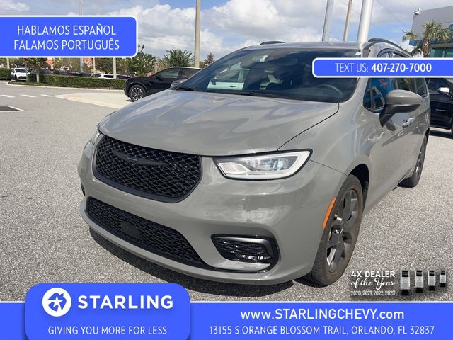 2023 Chrysler Pacifica Touring-L