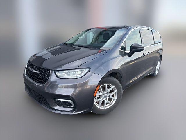 2023 Chrysler Pacifica Touring-L