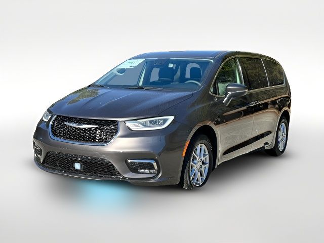 2023 Chrysler Pacifica Touring-L