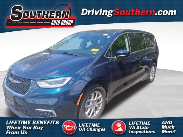 2023 Chrysler Pacifica Touring-L