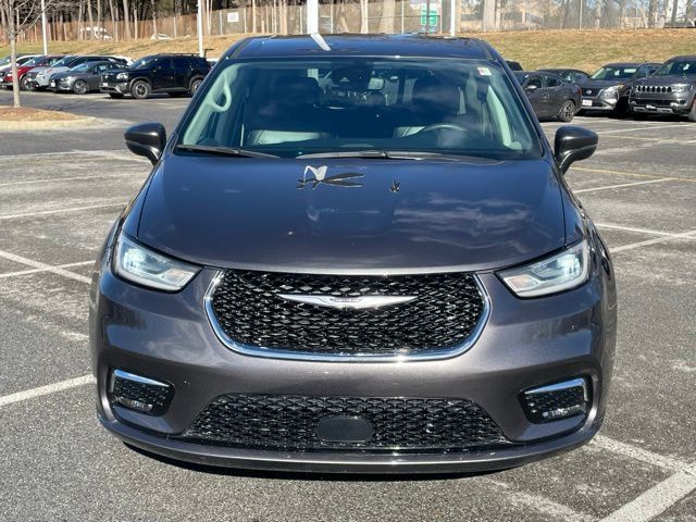 2023 Chrysler Pacifica Touring-L