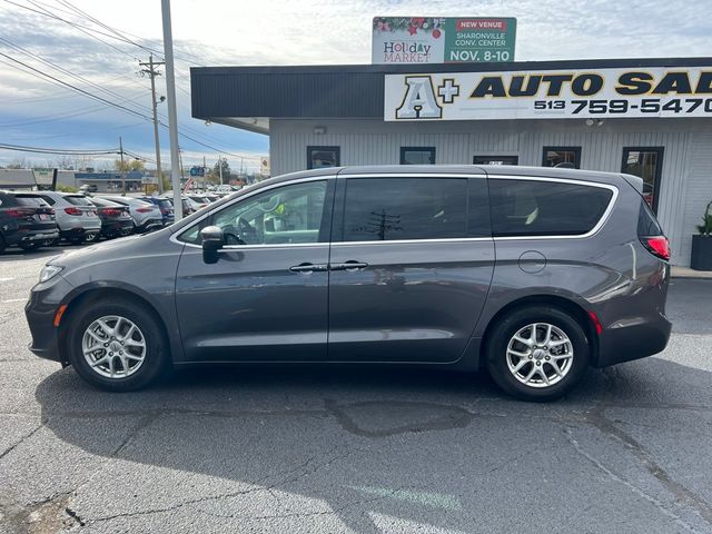 2023 Chrysler Pacifica Touring-L