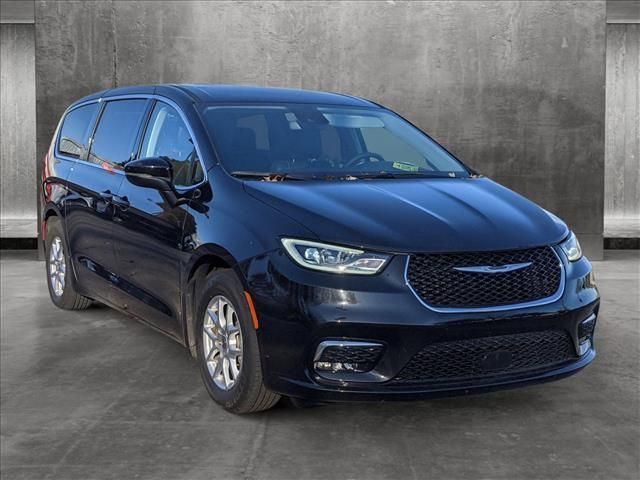 2023 Chrysler Pacifica Touring-L