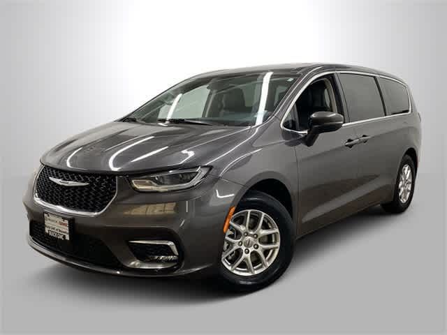 2023 Chrysler Pacifica Touring-L