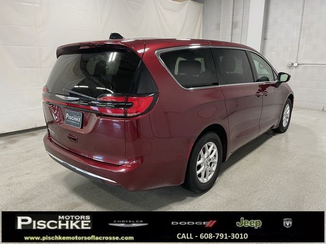 2023 Chrysler Pacifica Touring-L