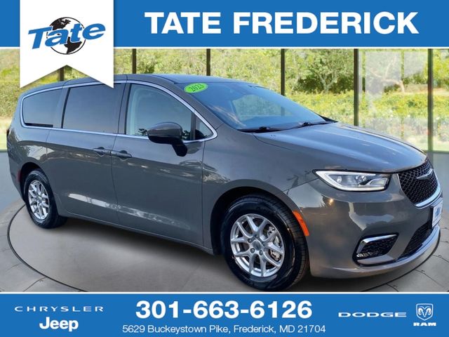2023 Chrysler Pacifica Touring-L