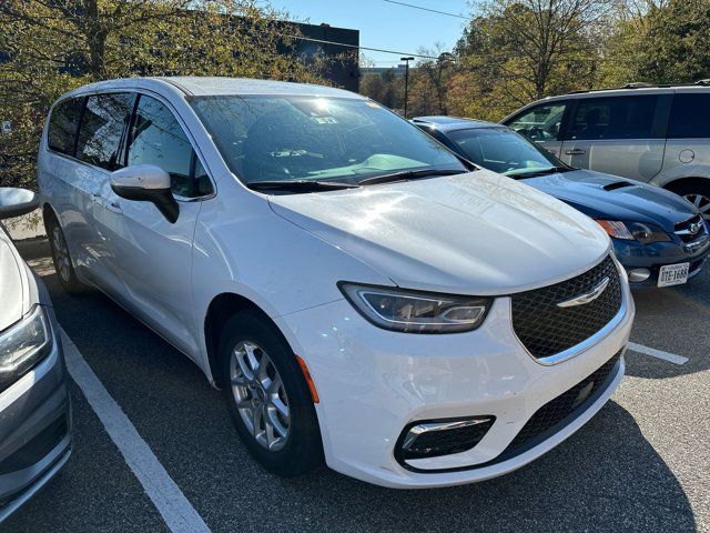 2023 Chrysler Pacifica Touring-L