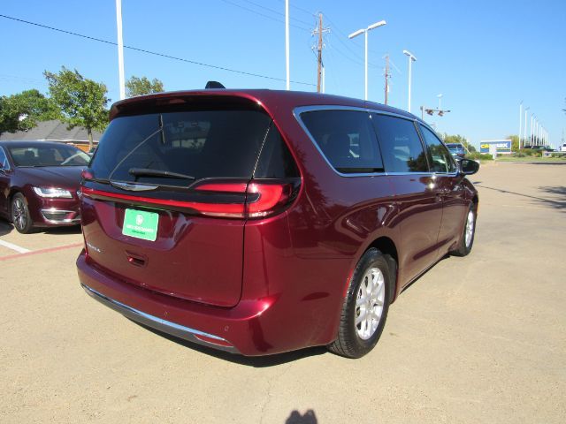 2023 Chrysler Pacifica Touring-L