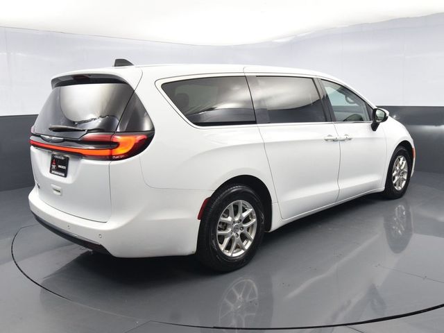 2023 Chrysler Pacifica Touring-L