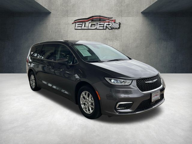 2023 Chrysler Pacifica Touring-L