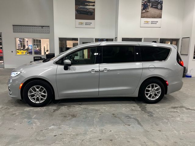 2023 Chrysler Pacifica Touring-L