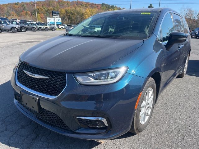 2023 Chrysler Pacifica Touring-L