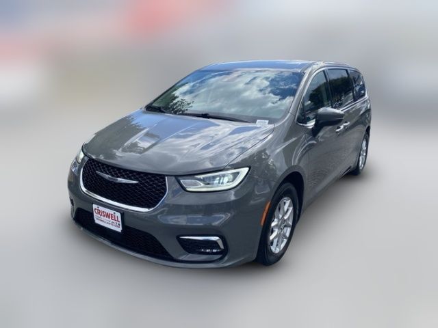 2023 Chrysler Pacifica Touring-L