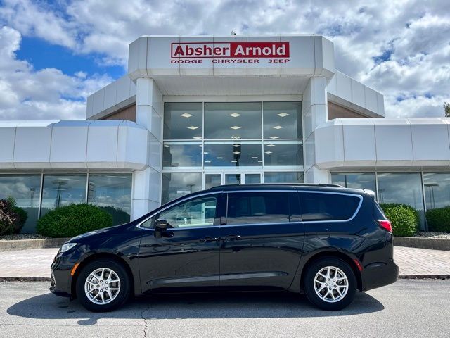 2023 Chrysler Pacifica Touring-L