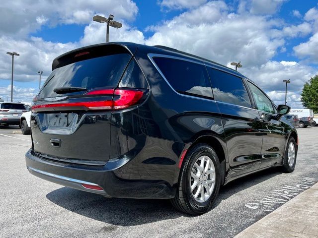 2023 Chrysler Pacifica Touring-L