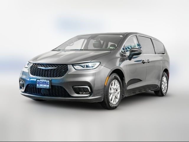 2023 Chrysler Pacifica Touring-L