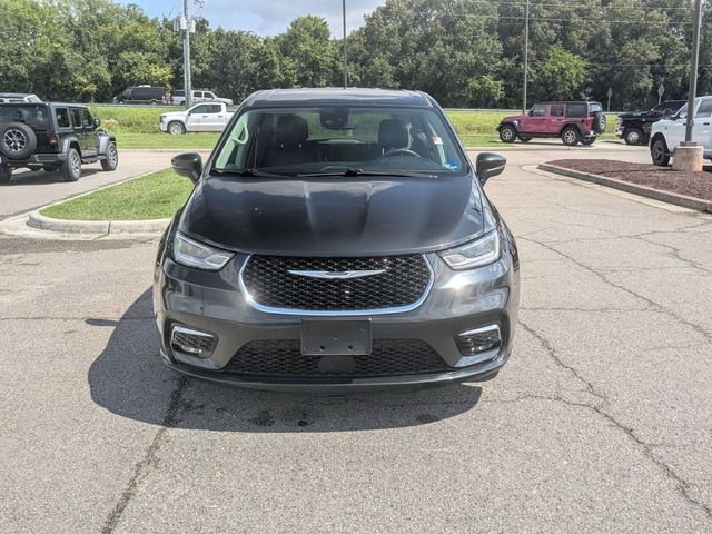 2023 Chrysler Pacifica Touring-L