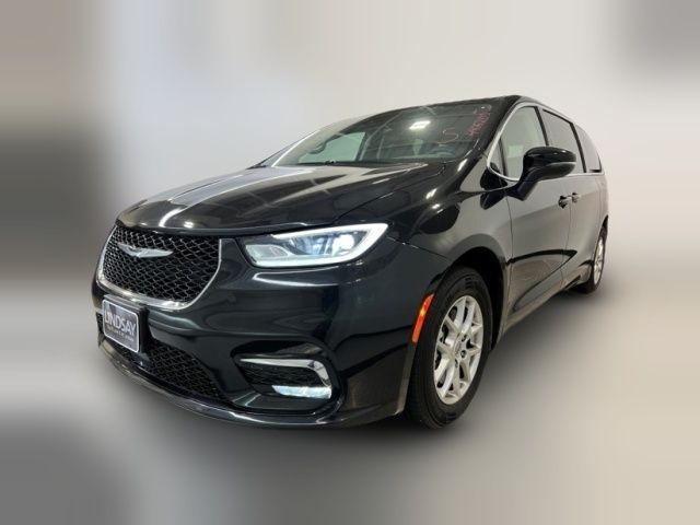 2023 Chrysler Pacifica Touring-L