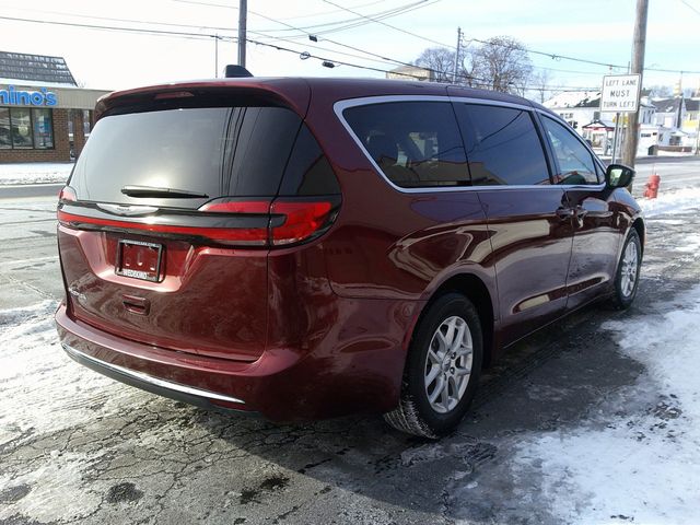 2023 Chrysler Pacifica Touring-L