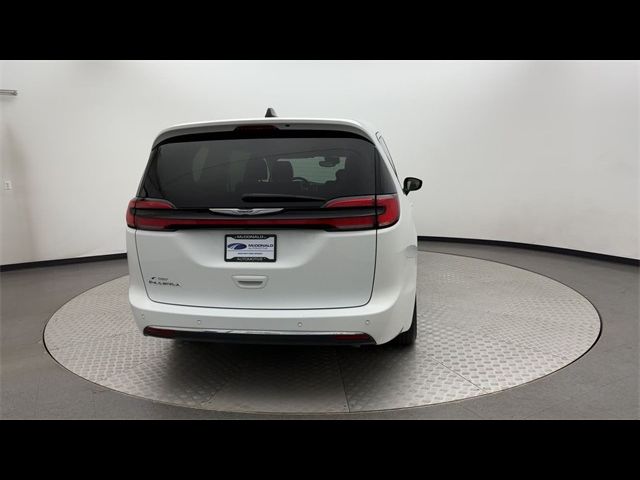 2023 Chrysler Pacifica Touring-L