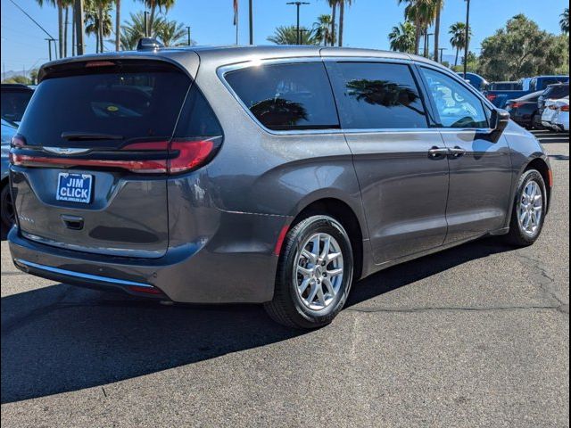 2023 Chrysler Pacifica Touring-L