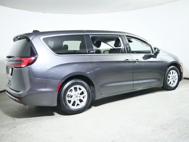 2023 Chrysler Pacifica Touring-L