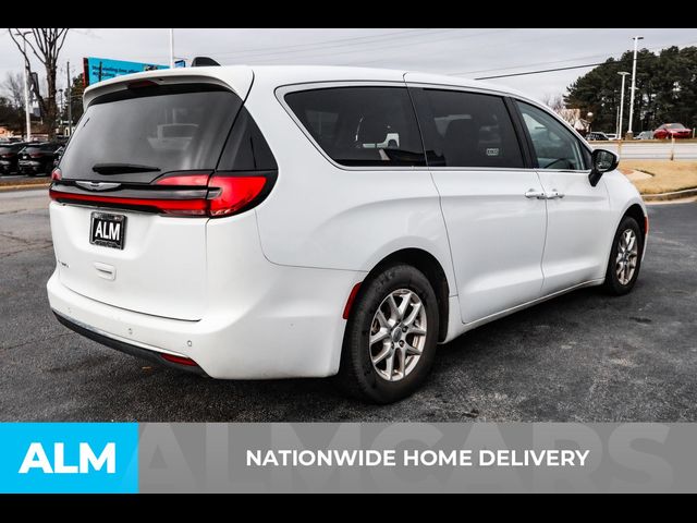 2023 Chrysler Pacifica Touring-L