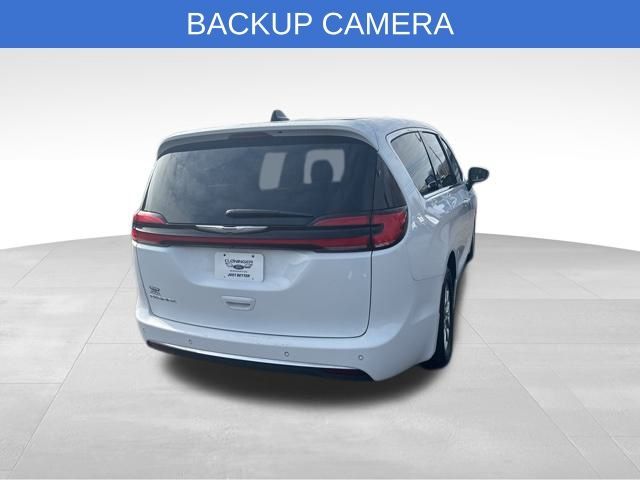 2023 Chrysler Pacifica Touring-L