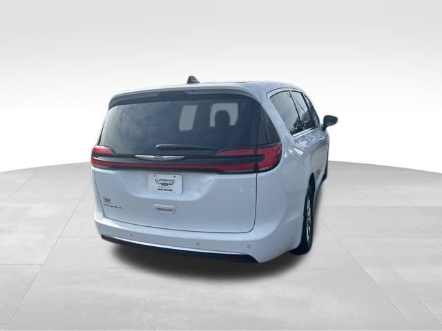 2023 Chrysler Pacifica Touring-L