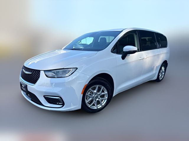 2023 Chrysler Pacifica Touring-L