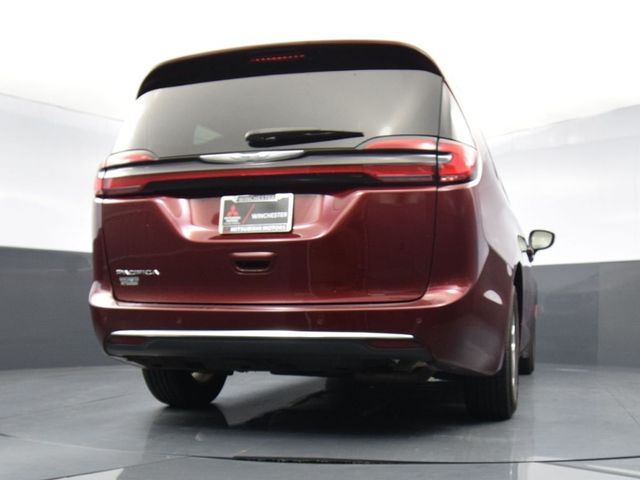 2023 Chrysler Pacifica Touring-L