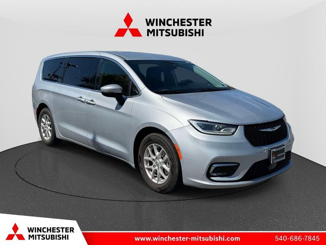 2023 Chrysler Pacifica Touring-L