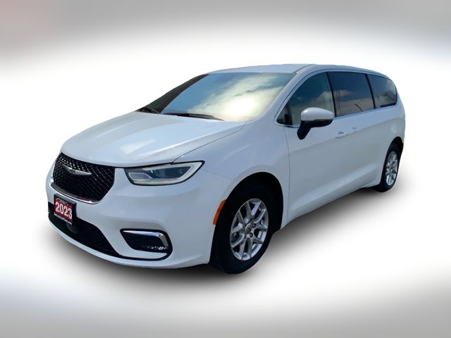 2023 Chrysler Pacifica Touring-L