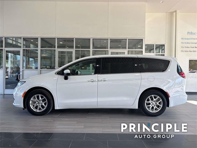 2023 Chrysler Pacifica Touring-L