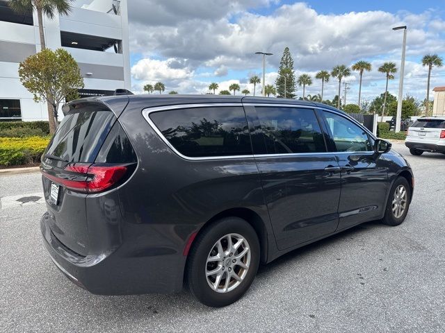 2023 Chrysler Pacifica Touring-L