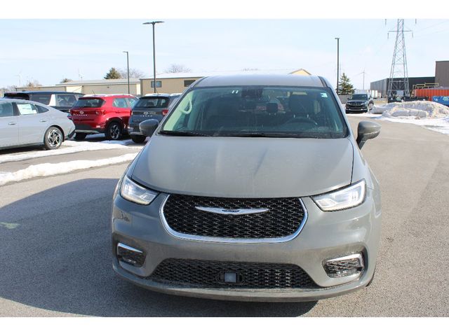 2023 Chrysler Pacifica Touring-L