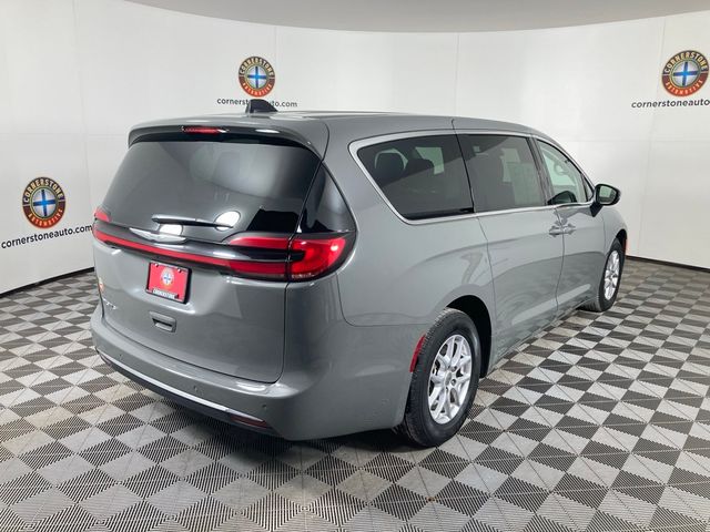 2023 Chrysler Pacifica Touring-L