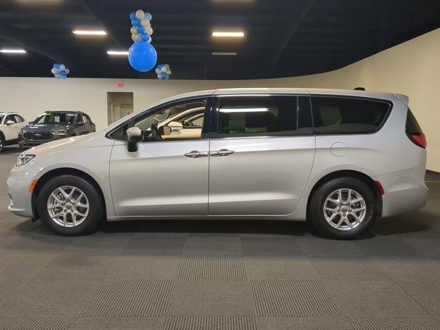 2023 Chrysler Pacifica Touring-L