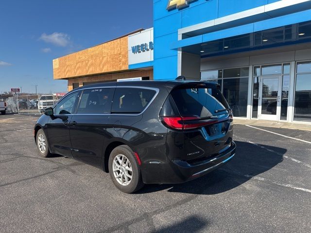 2023 Chrysler Pacifica Touring-L