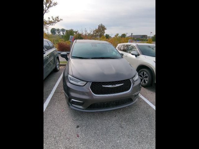 2023 Chrysler Pacifica Touring-L