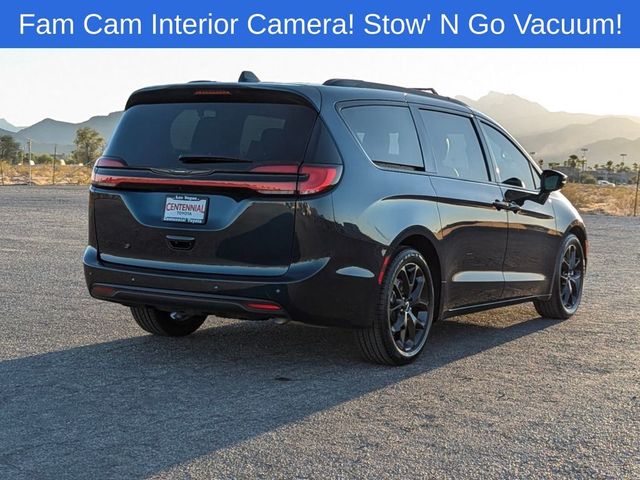 2023 Chrysler Pacifica Touring-L